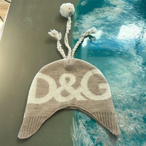 D&G ski hat for women size Small